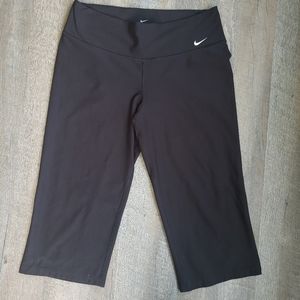 Nike Wide leg crop dri fit capri leggings